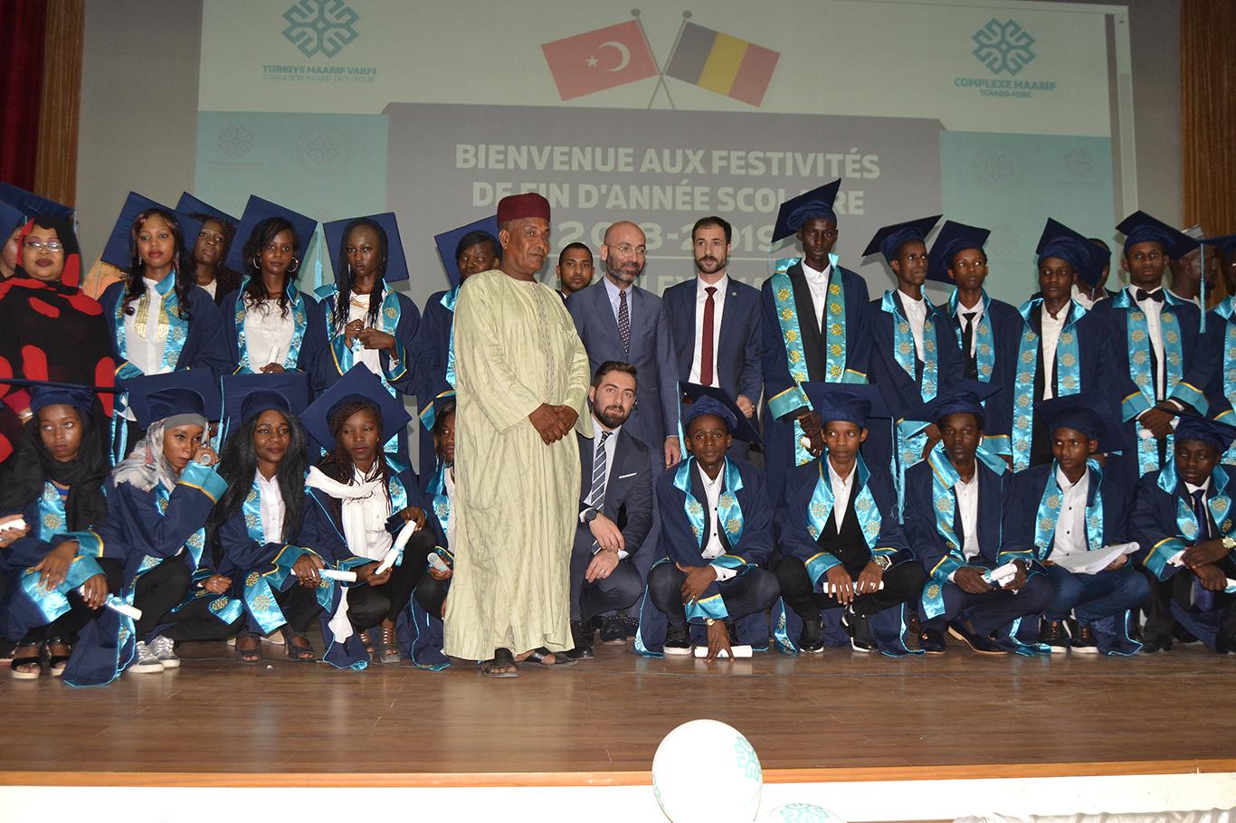 Türkiye Maarif Vakfında mezuniyet heyecanı